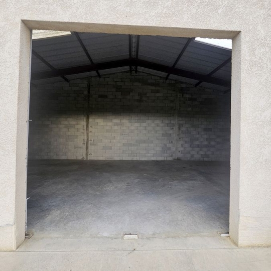  Christophe Gay immobilier : Garage / Parking | SAINT-BAUZILLE-DE-LA-SYLVE (34230) | 93 m2 | 700 € 
