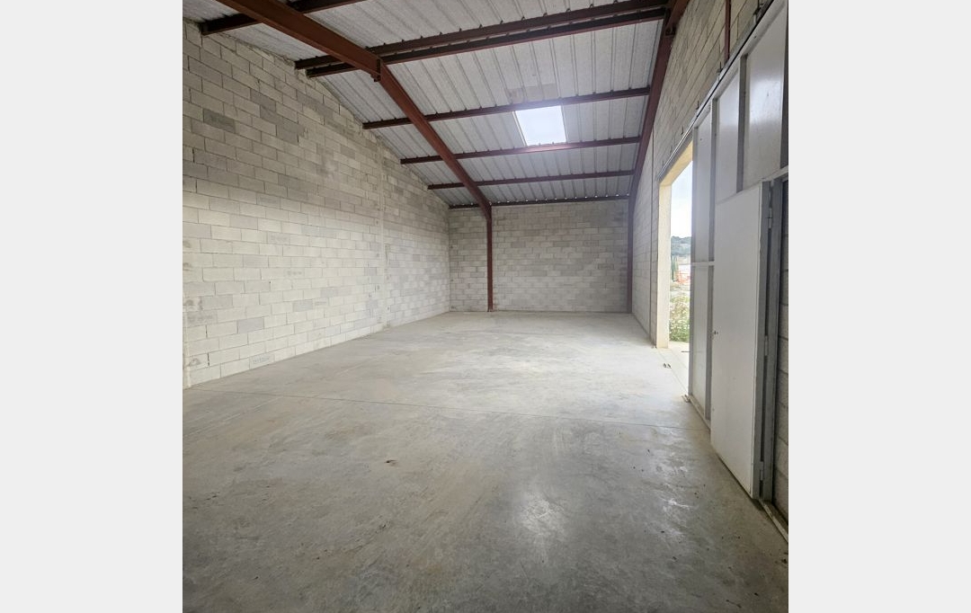 Christophe Gay immobilier : Garage / Parking | SAINT-BAUZILLE-DE-LA-SYLVE (34230) | 93 m2 | 700 € 
