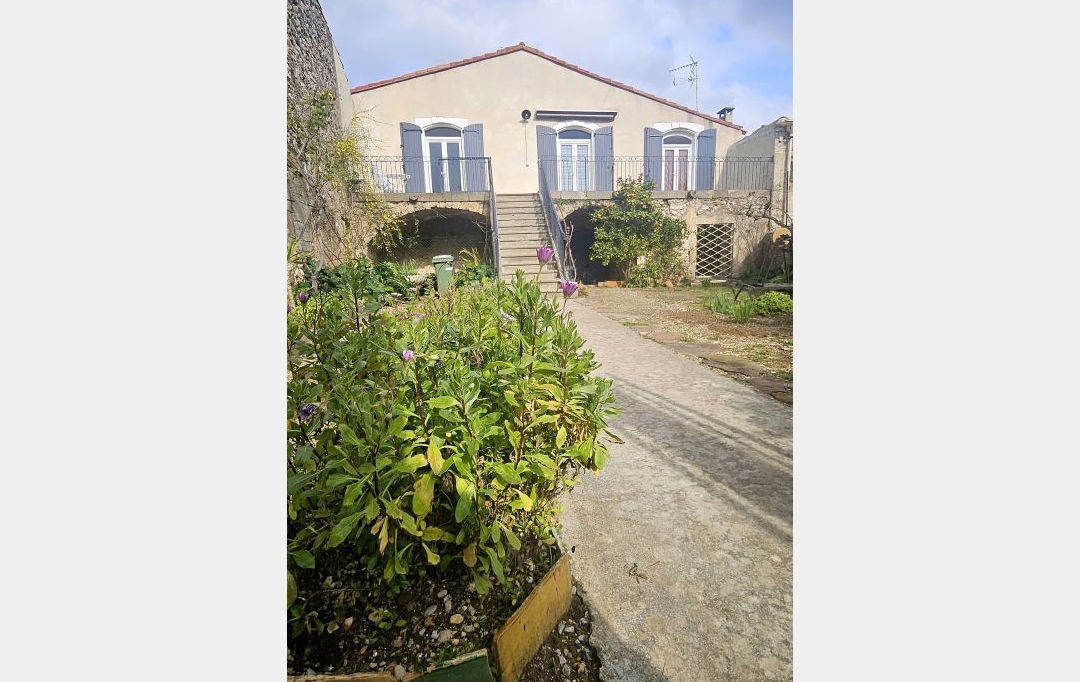 Christophe Gay immobilier : Maison / Villa | MONTPEYROUX (34150) | 129 m2 | 1 100 &euro; 
