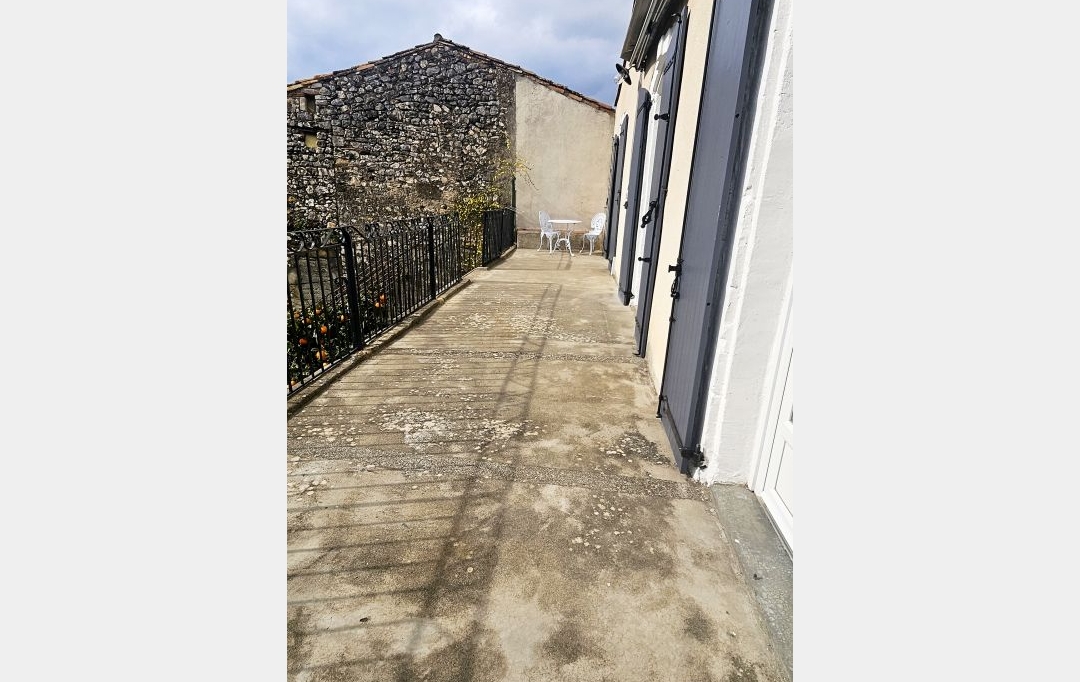 Christophe Gay immobilier : Maison / Villa | MONTPEYROUX (34150) | 129 m2 | 1 100 &euro; 
