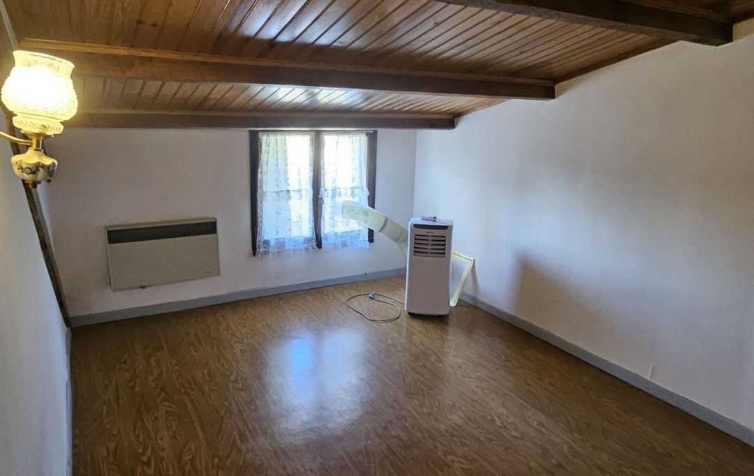 Christophe Gay immobilier : Maison / Villa | SAINT-JEAN-DE-FOS (34150) | 72 m2 | 667 &euro; 