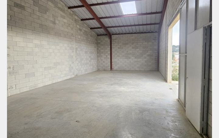  Christophe Gay immobilier Garage / Parking | SAINT-BAUZILLE-DE-LA-SYLVE (34230) | 93 m2 | 650 € 