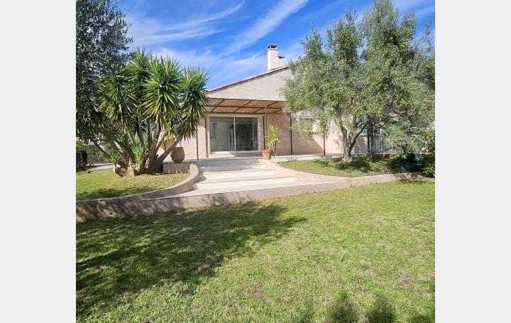 Villa CLERMONT-L'HERAULT 143 m2 608 400 € Villa CLERMONT-L'HERAULT 143 m2 608 400 €